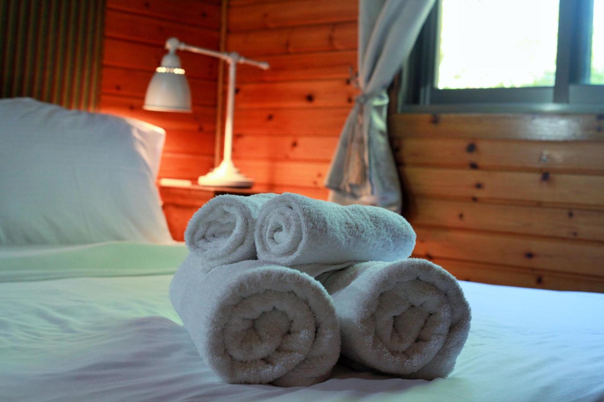 Cabin Resort 모샤브레메트 외부 사진