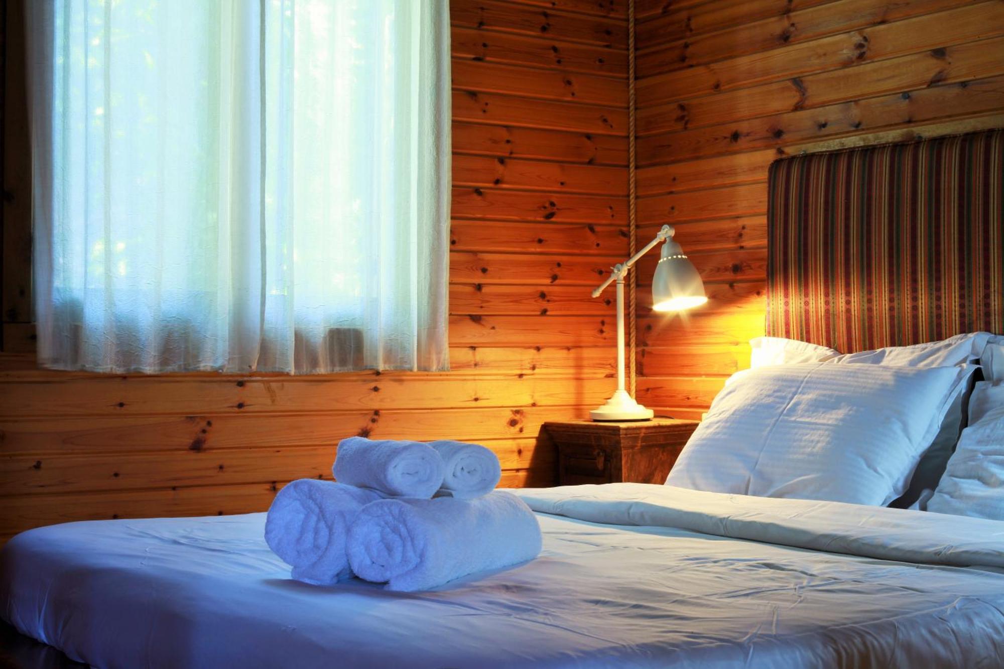 Cabin Resort 모샤브레메트 외부 사진