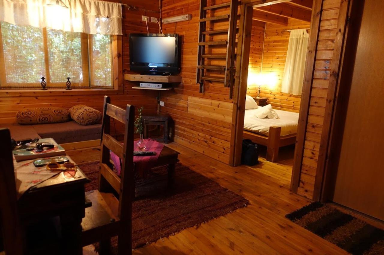 Cabin Resort 모샤브레메트 외부 사진